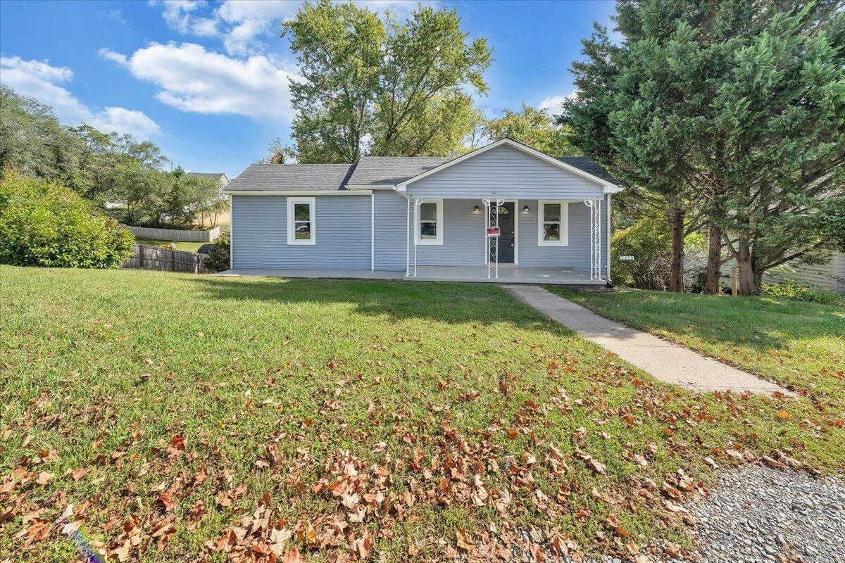 2213 Carvin ST NE - Photo 32
