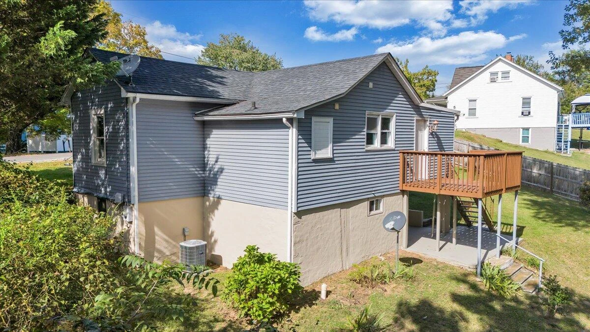 2213 Carvin ST NE - Photo 43