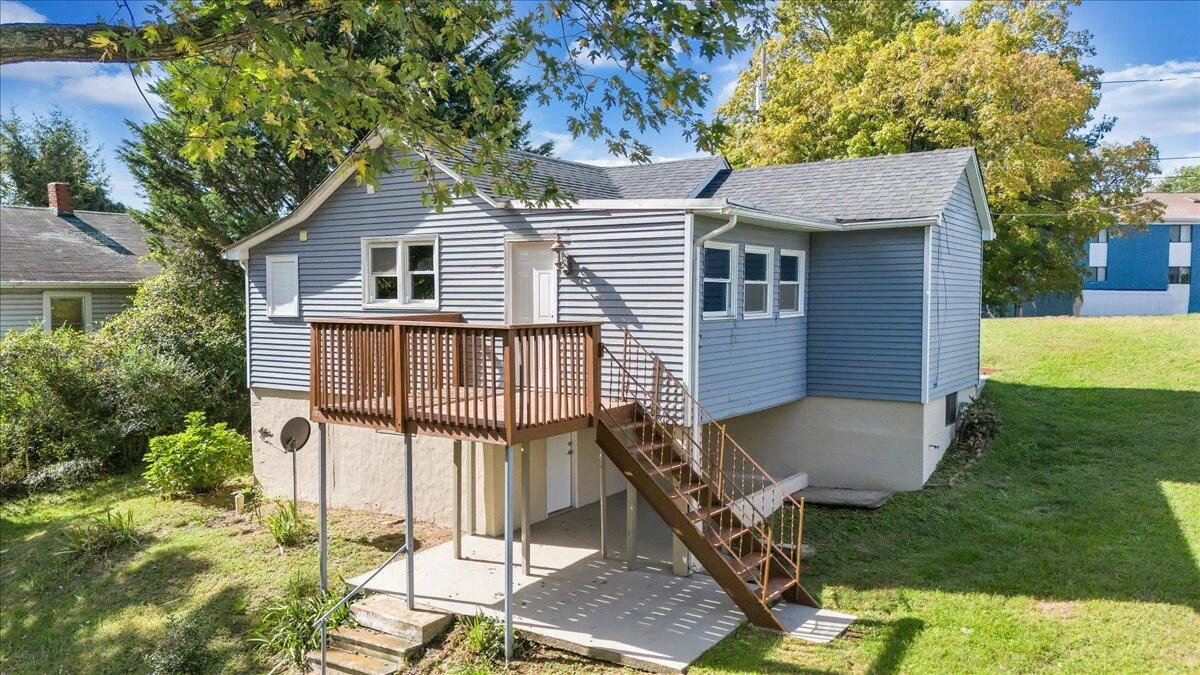 2213 Carvin ST NE - Photo 45