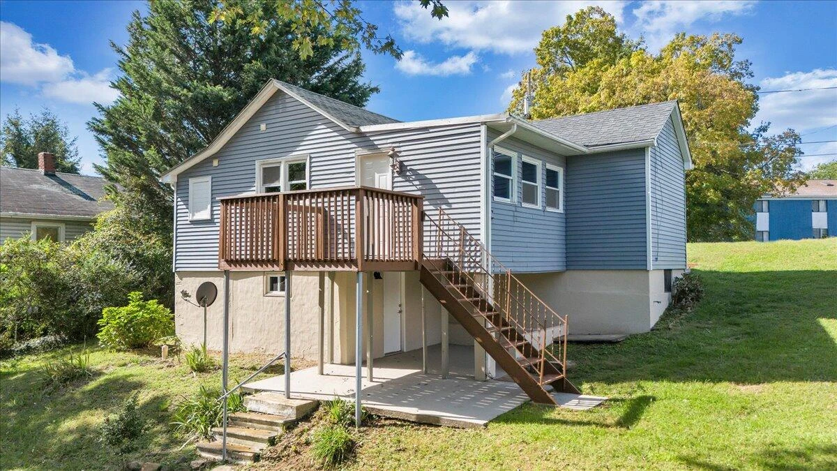 2213 Carvin ST NE - Photo 47