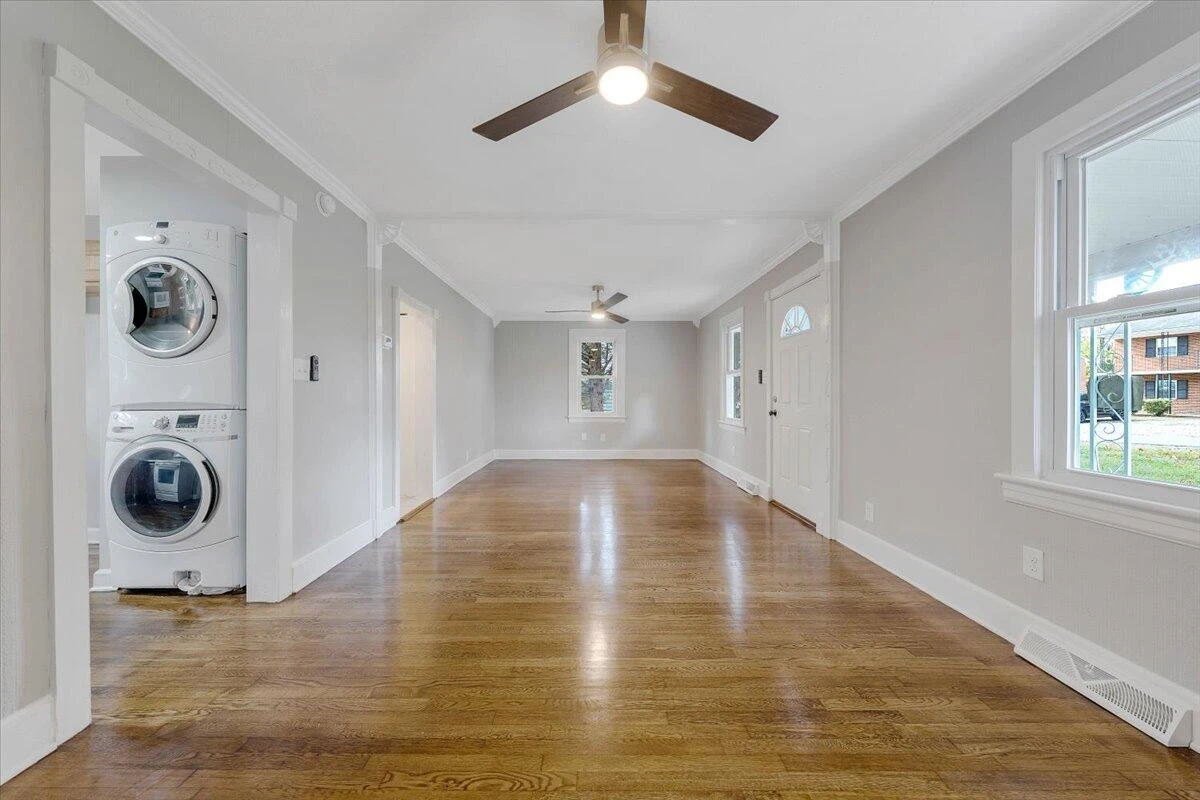 2213 Carvin ST NE - Photo 7
