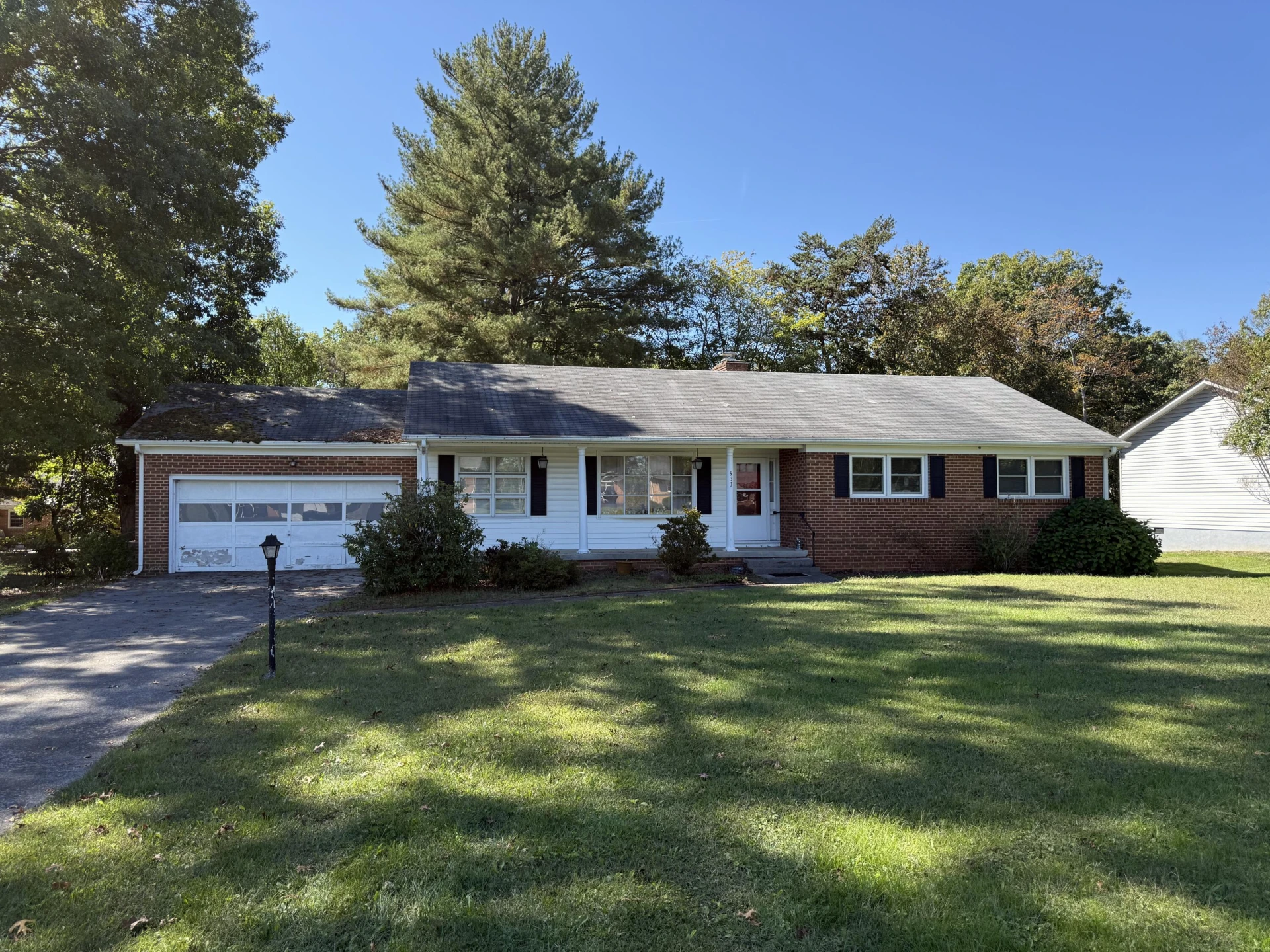 933 Ingalls ST - Photo 2
