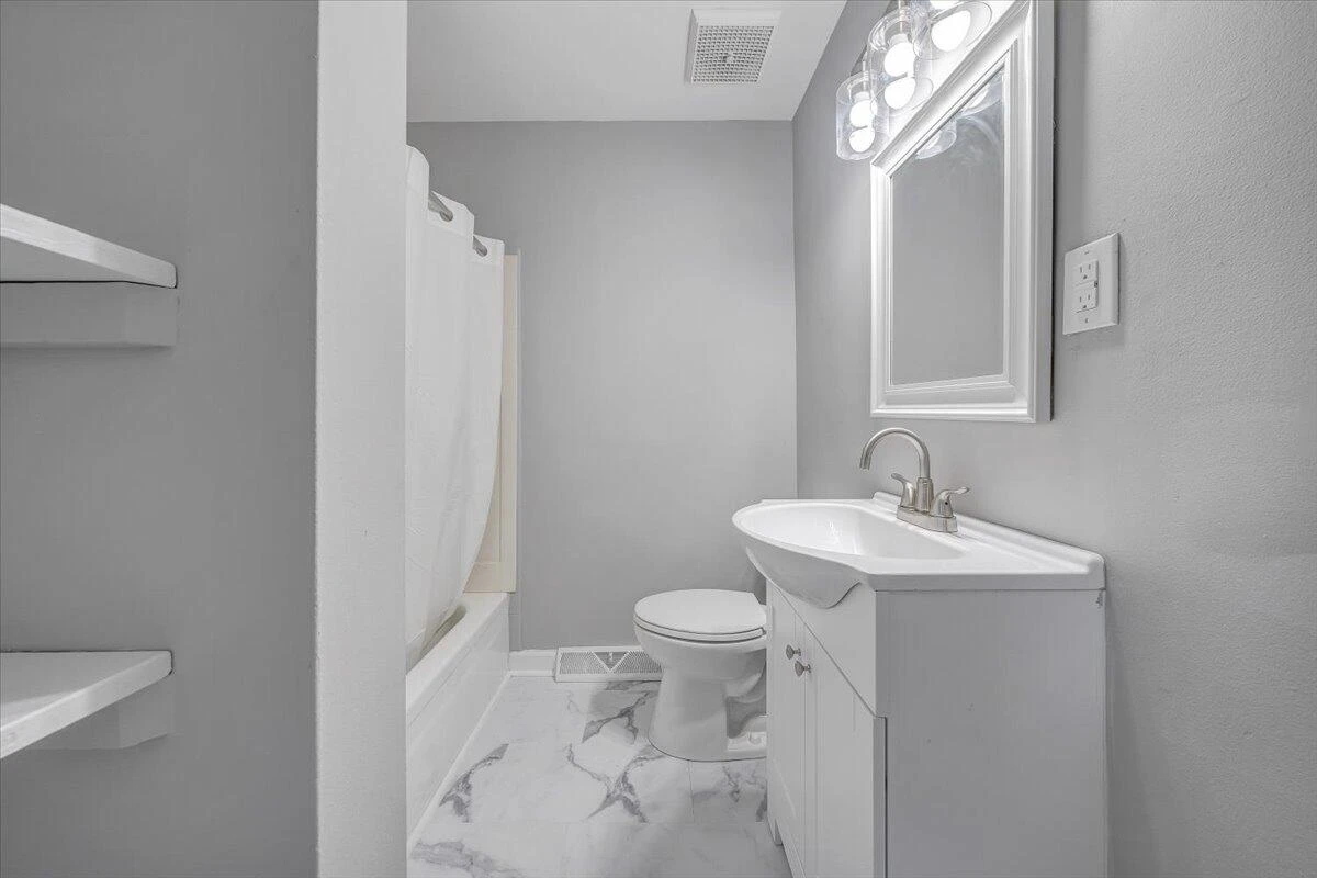 406 E Augusta AVE - Photo 14
