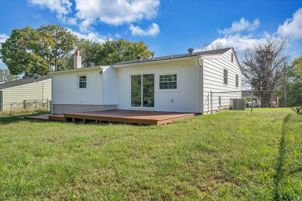 406 E Augusta AVE - Photo 26