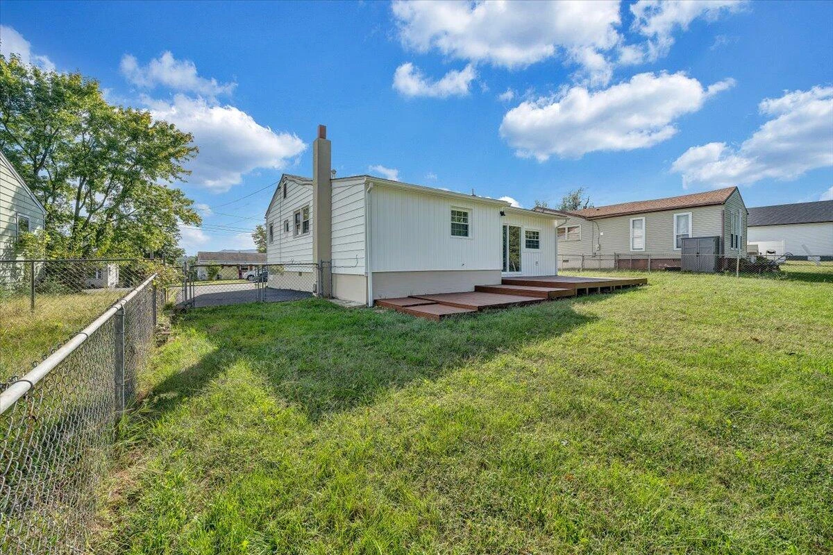 406 E Augusta AVE - Photo 29