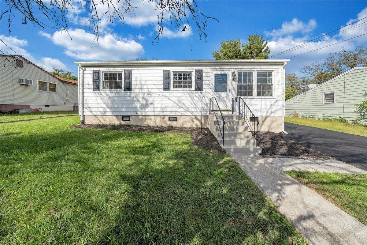 406 E Augusta AVE - Photo 33
