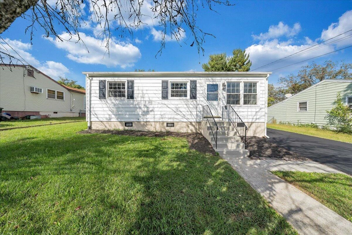 406 E Augusta AVE - Photo 35