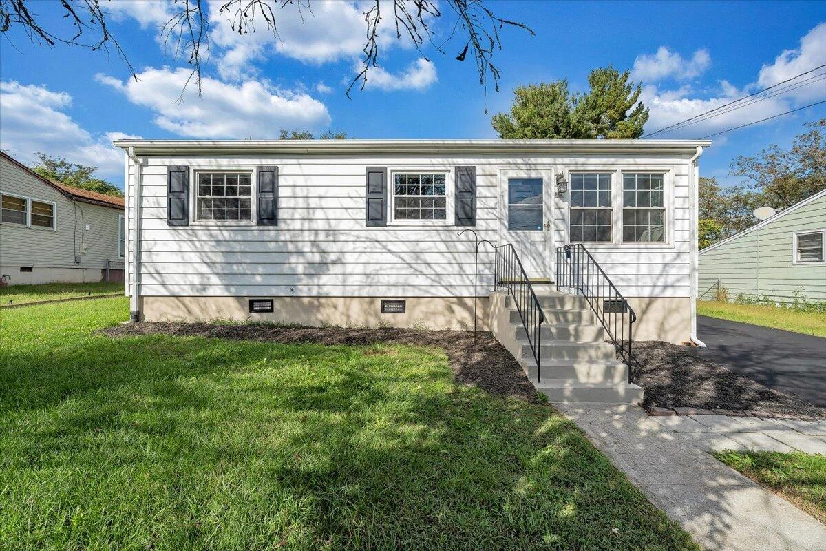 406 E Augusta AVE - Photo 37
