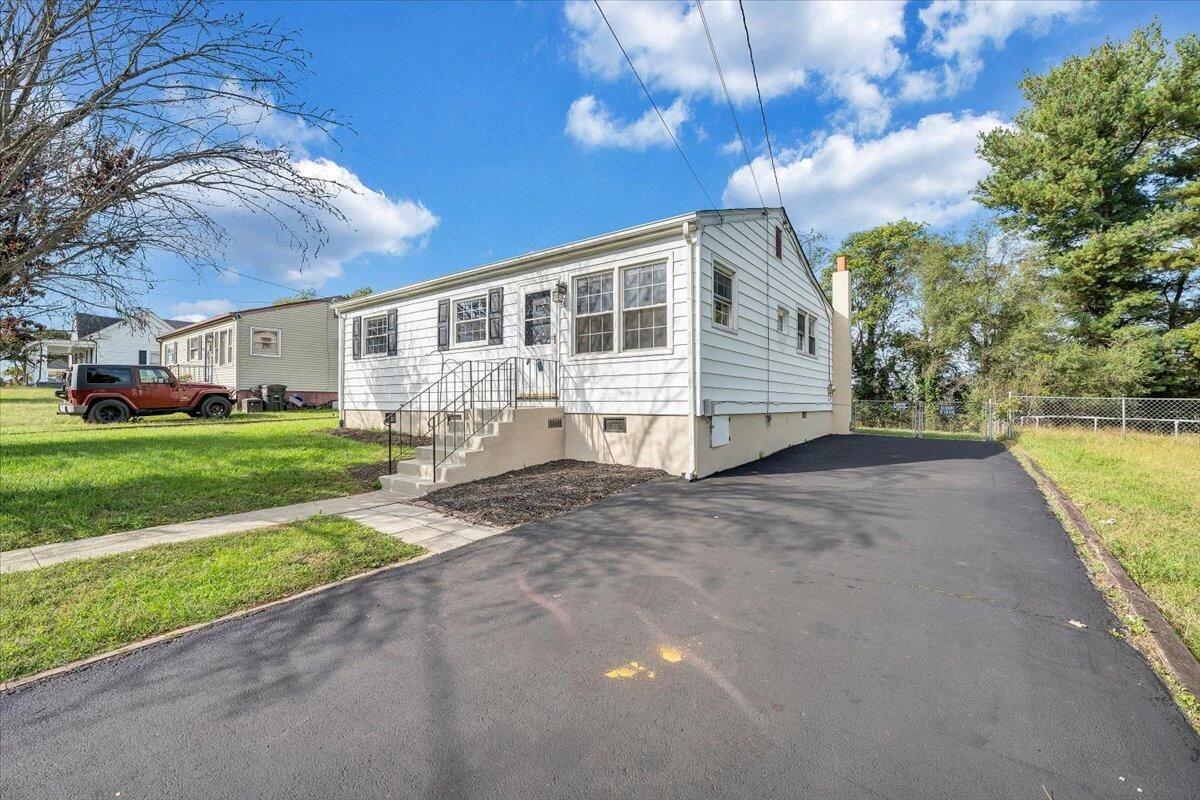 406 E Augusta AVE - Photo 42