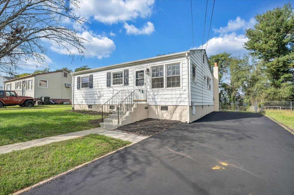 406 E Augusta AVE - Photo 43