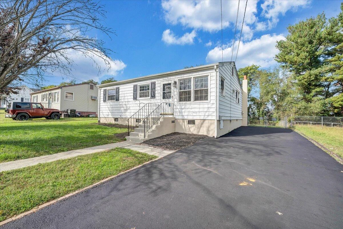 406 E Augusta AVE - Photo 44