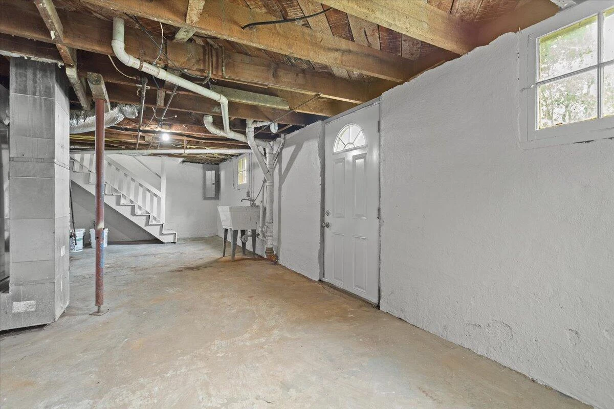 5027 Morwanda ST NW - Photo 22