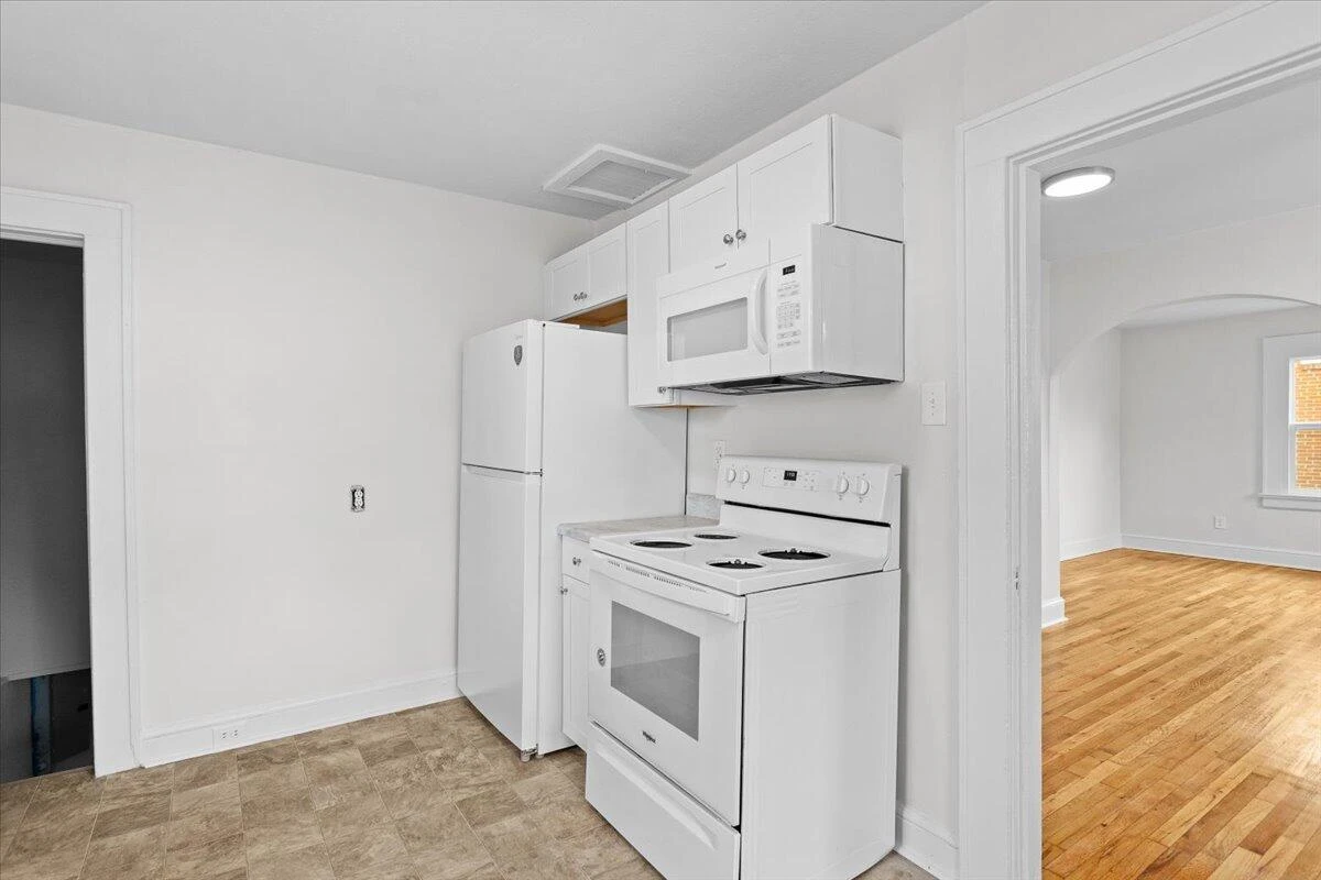 5027 Morwanda ST NW - Photo 4