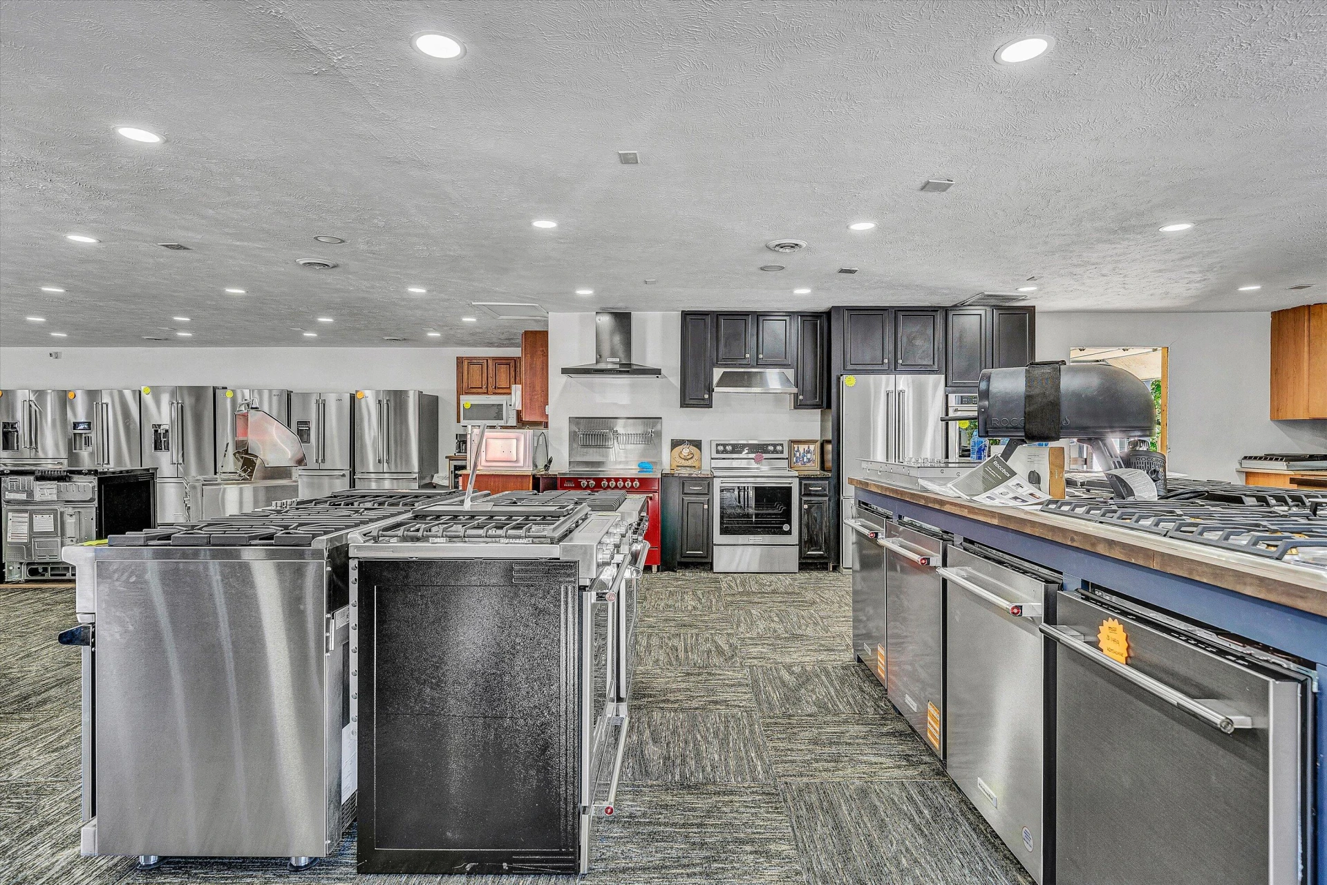 4040 Franklin RD SW - Photo 10
