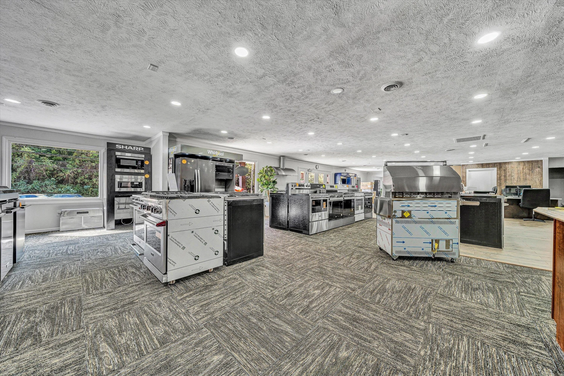 4040 Franklin RD SW - Photo 12