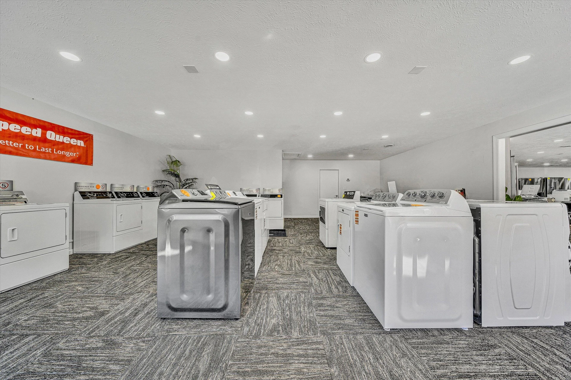 4040 Franklin RD SW - Photo 18