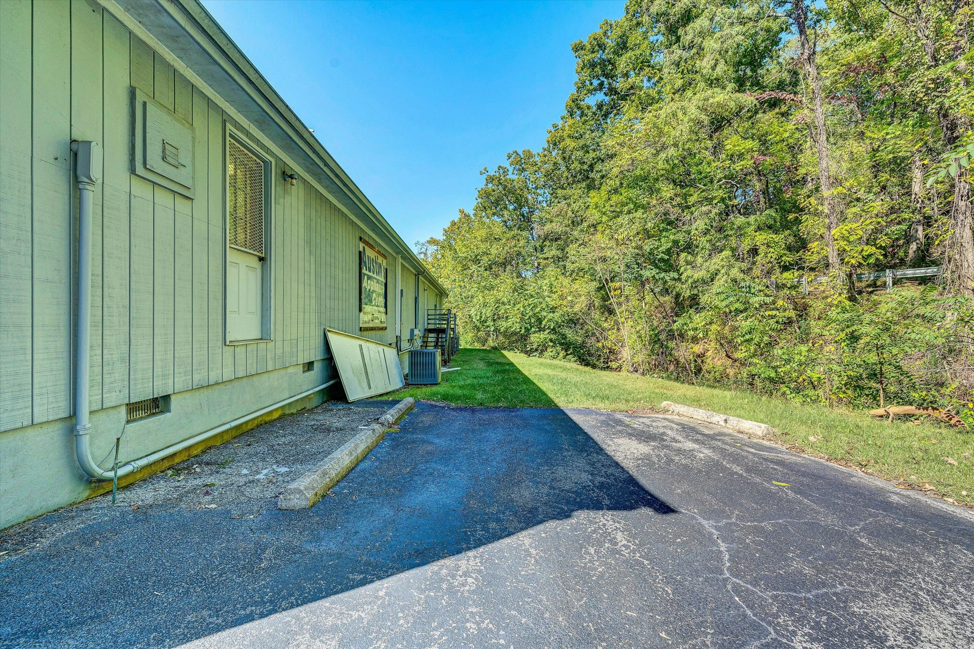 4040 Franklin RD SW - Photo 41
