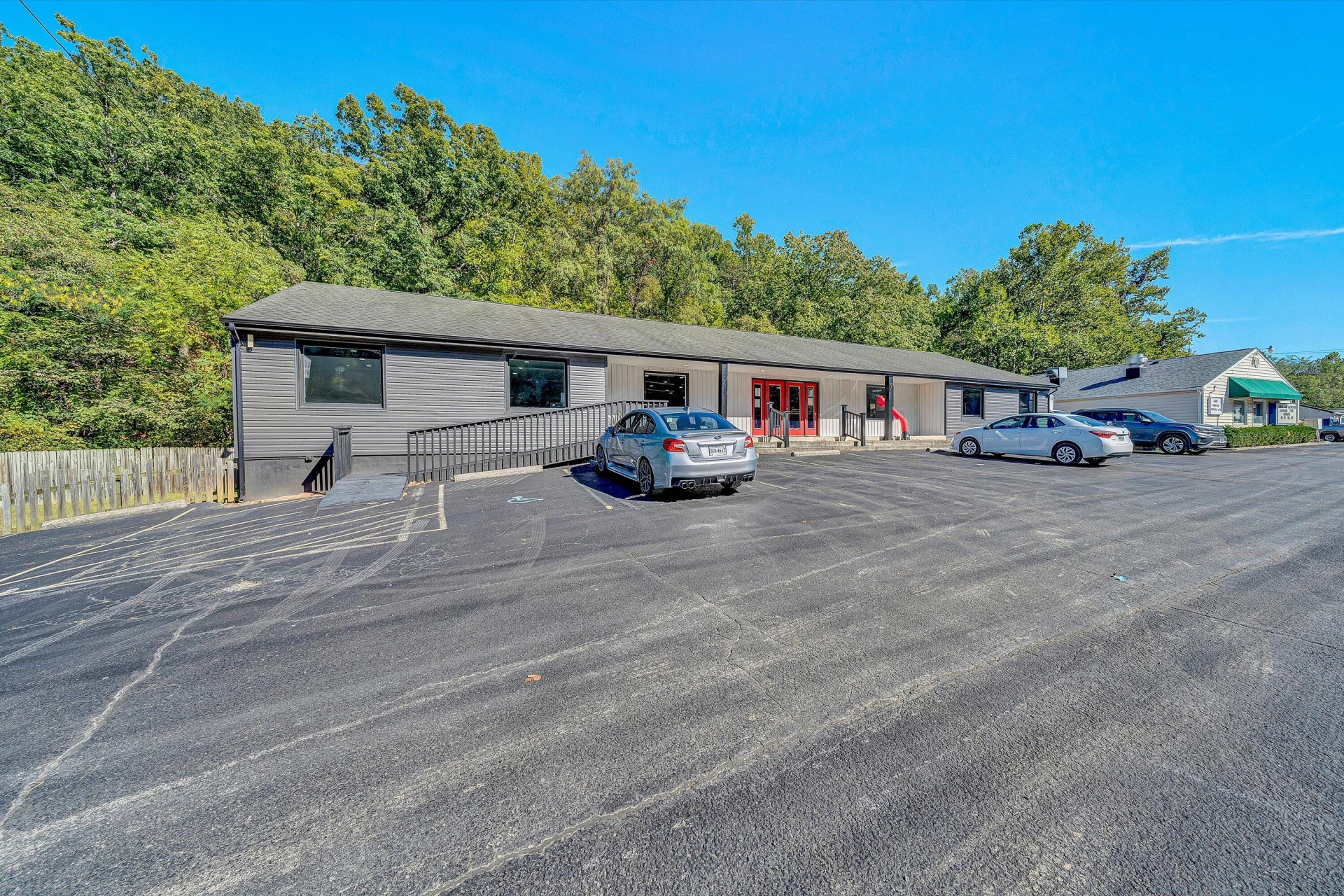 4040 Franklin RD SW - Photo 6