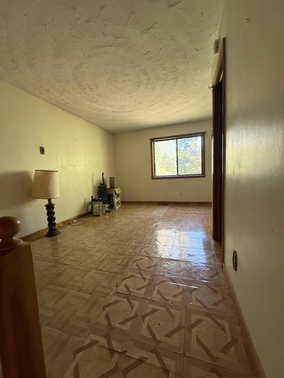 1527 Syracuse AVE NW - Photo 16