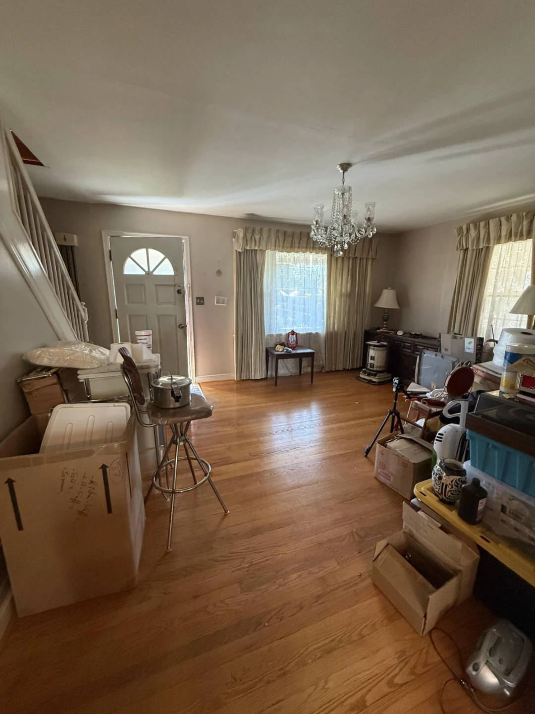 1527 Syracuse AVE NW - Photo 2