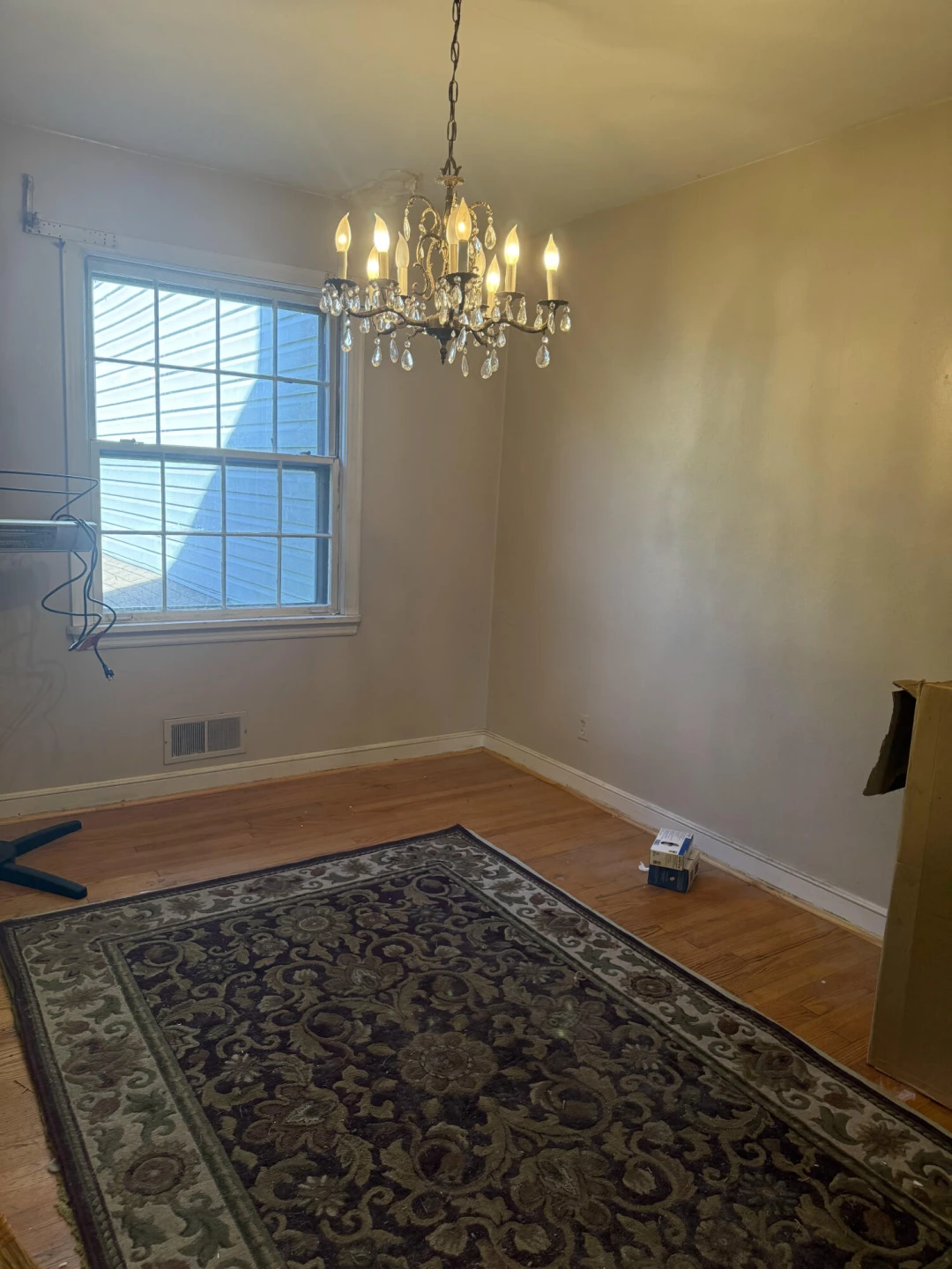 1527 Syracuse AVE NW - Photo 5