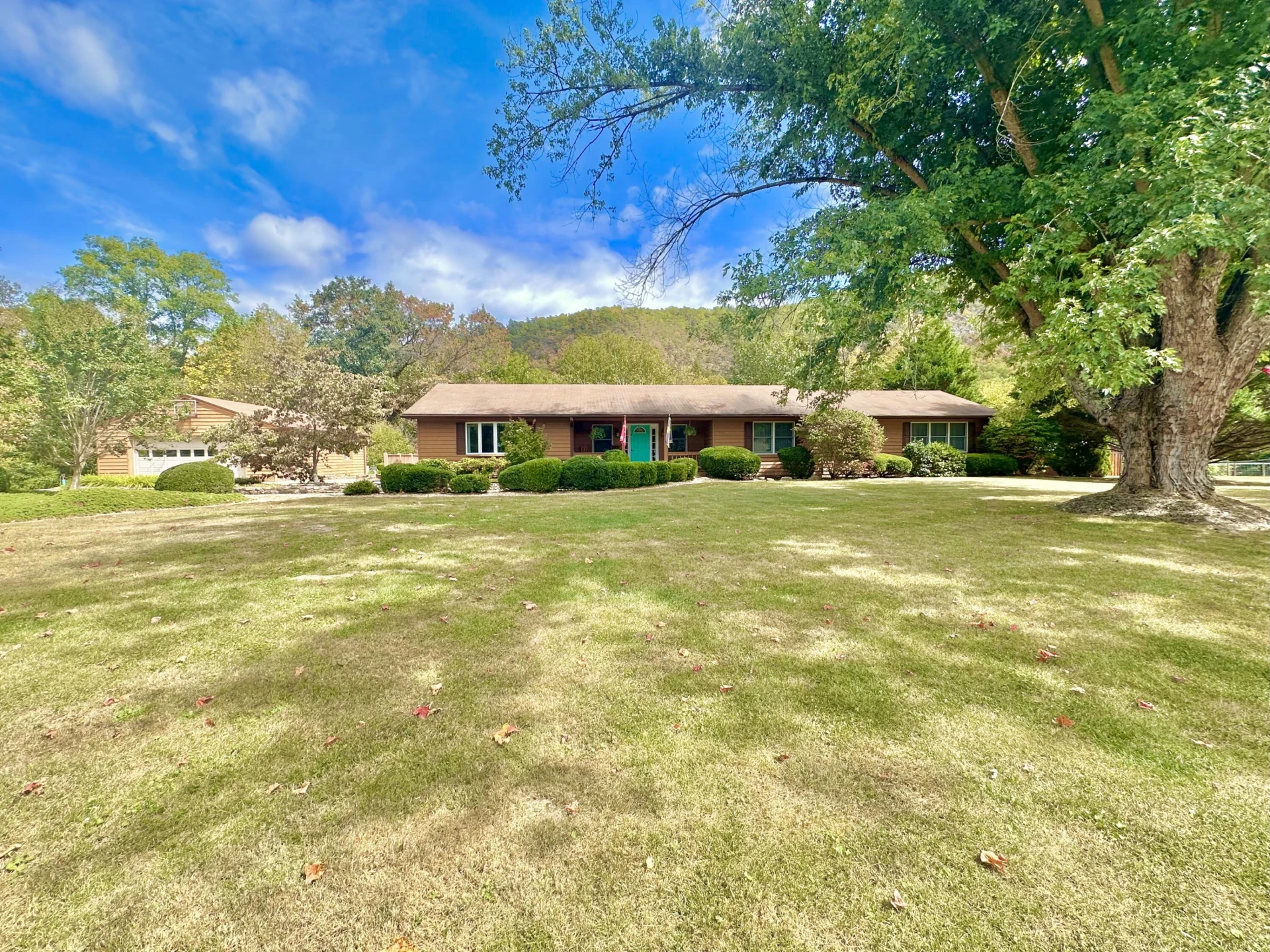 5819 Forty Two RD