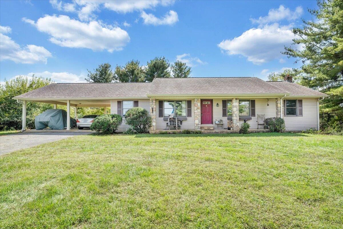 461 Oak Ridge RD