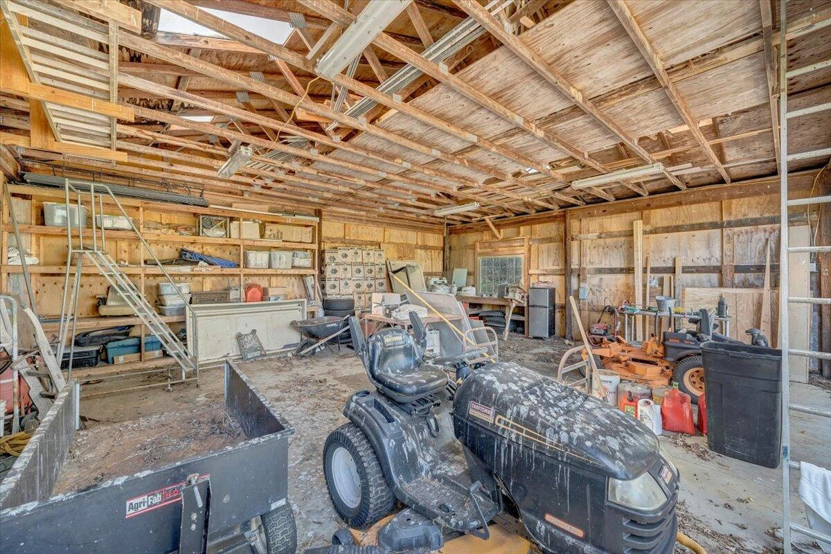 461 Oak Ridge RD - Photo 18