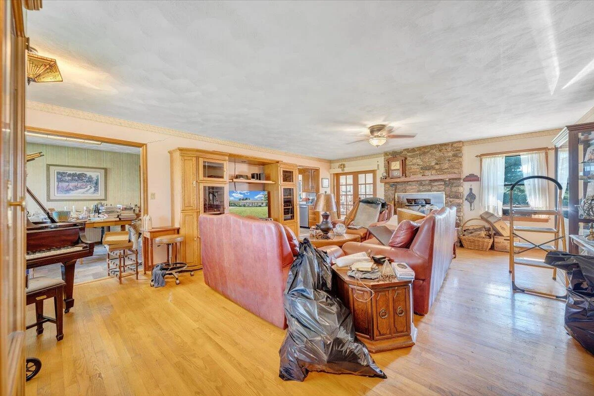 461 Oak Ridge RD - Photo 5