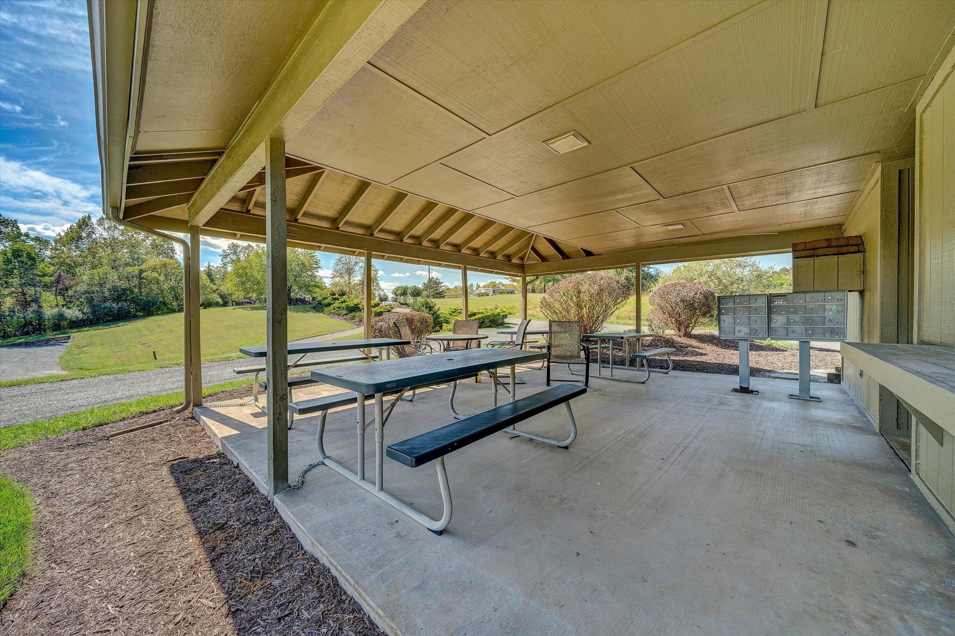 501 Harbor Ridge DR - Photo 42