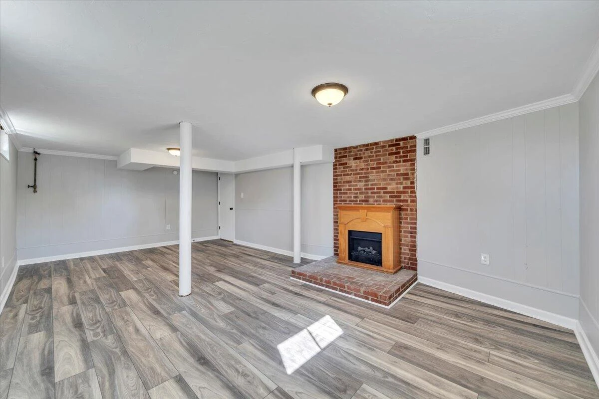 210 Post RD - Photo 24