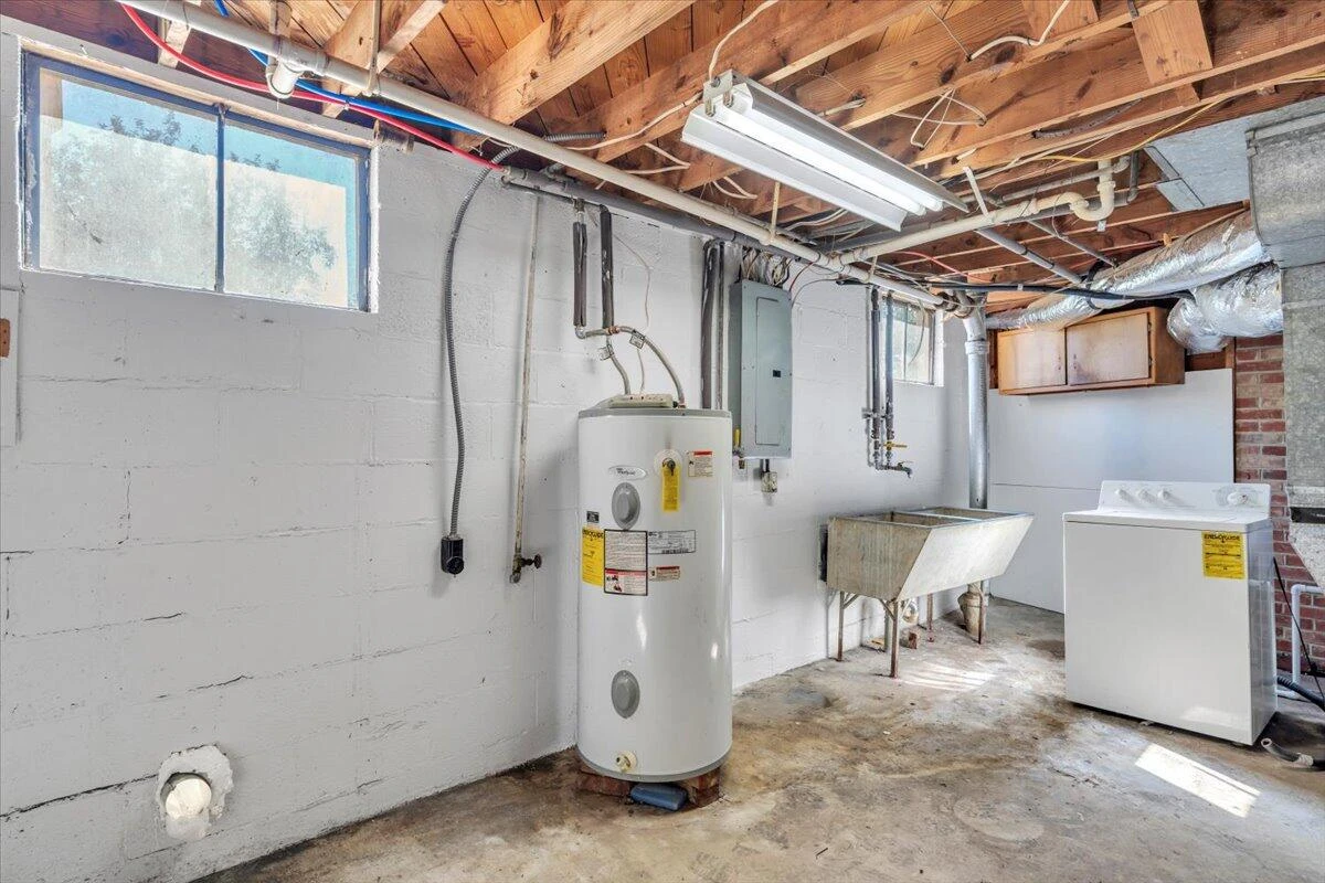 210 Post RD - Photo 31