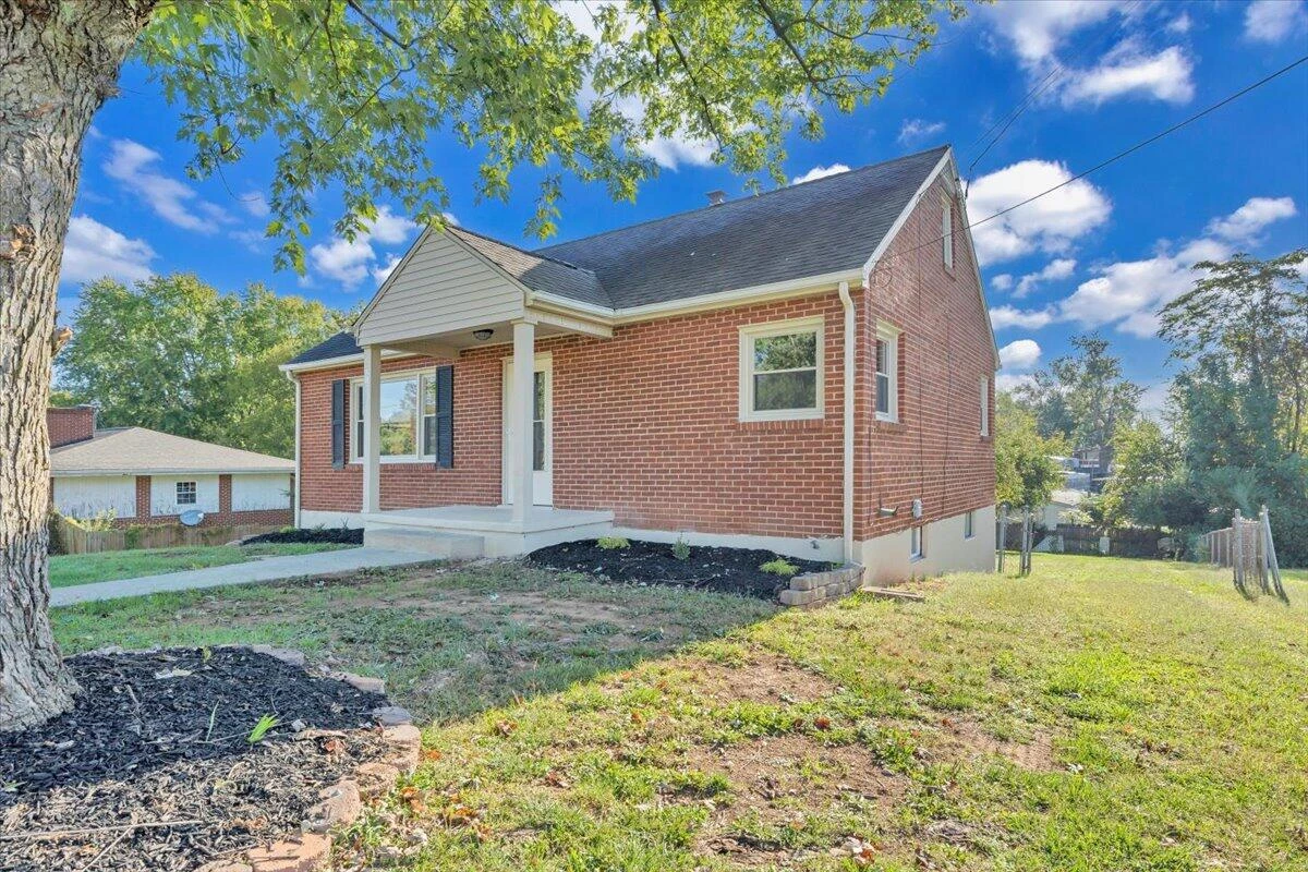 210 Post RD - Photo 35