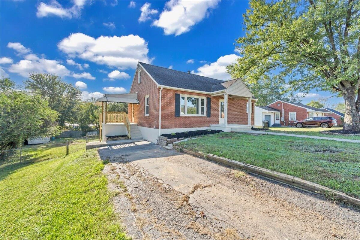 210 Post RD - Photo 39