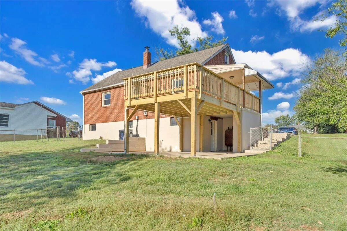 210 Post RD - Photo 44