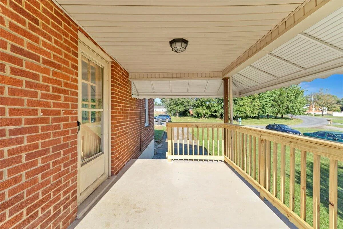 210 Post RD - Photo 55