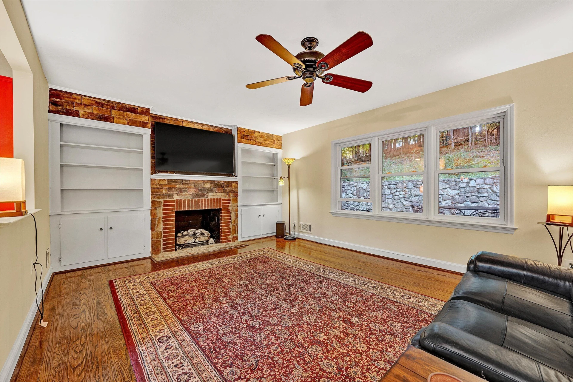 2540 Sweetbrier AVE SW - Photo 10