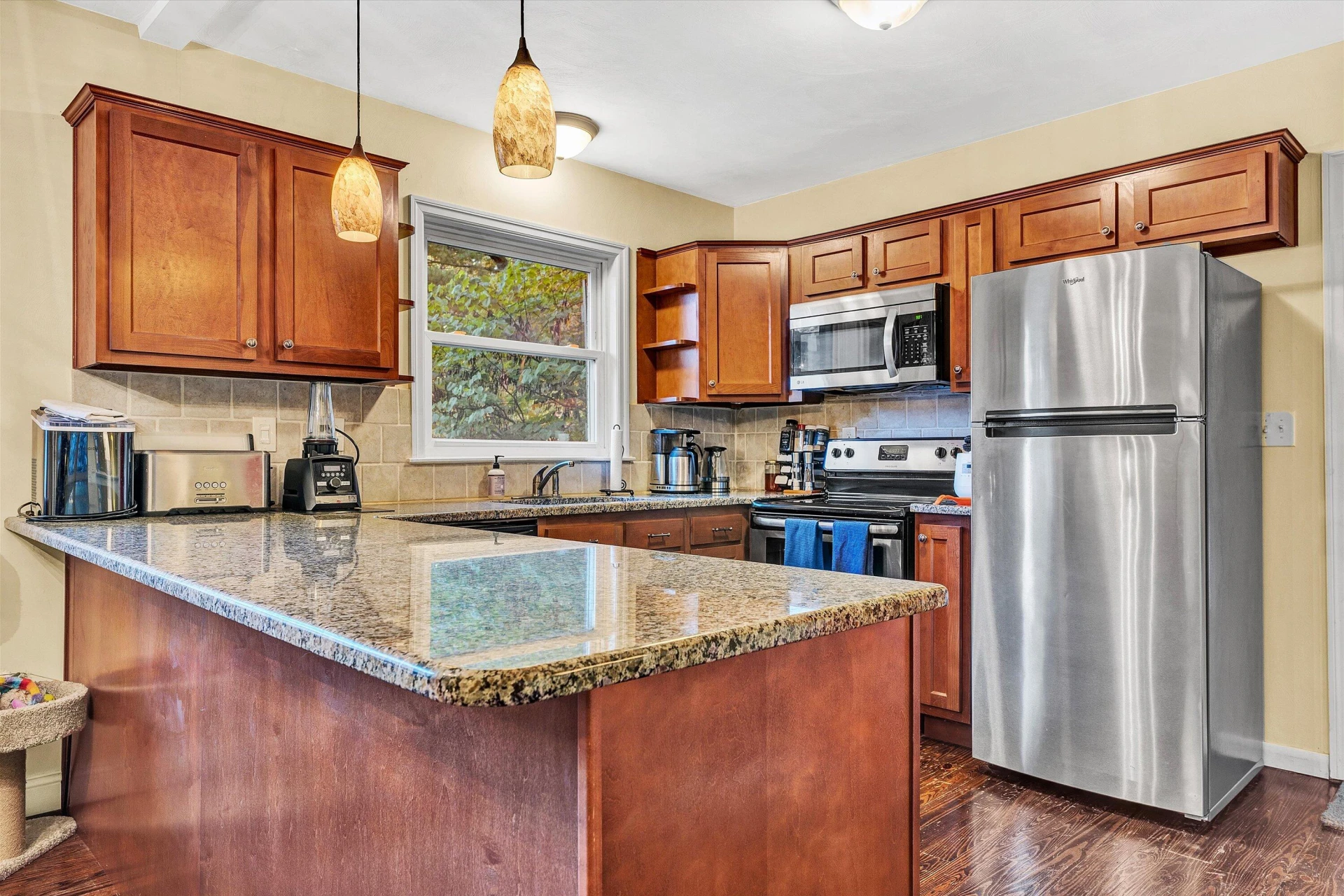 2540 Sweetbrier AVE SW - Photo 13