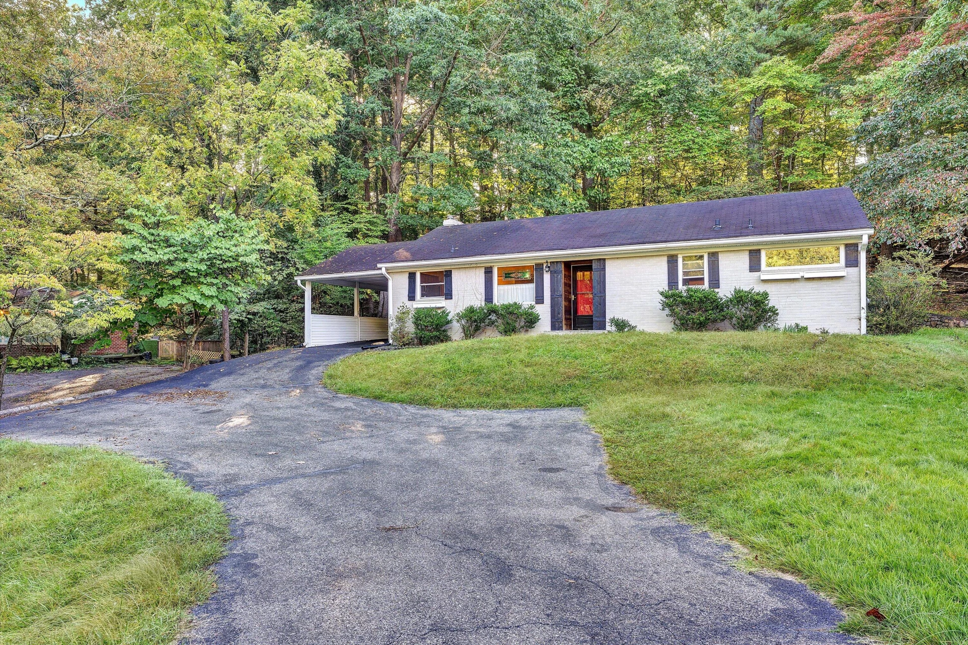 2540 Sweetbrier AVE SW - Photo 37