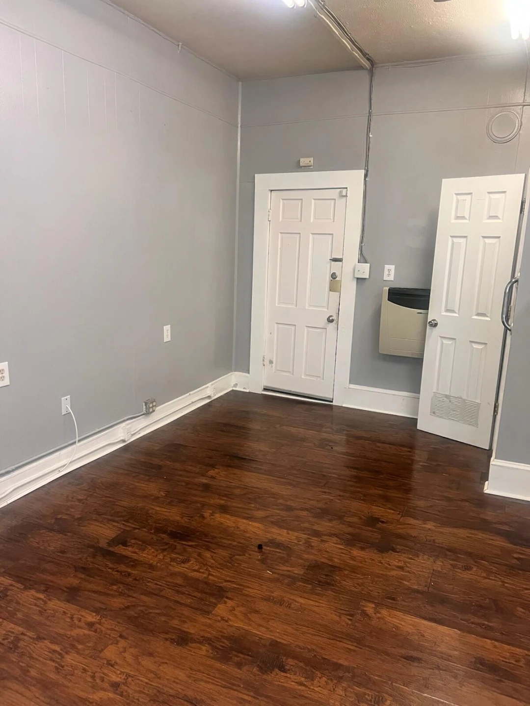 701 Highland AVE SE - Photo 5