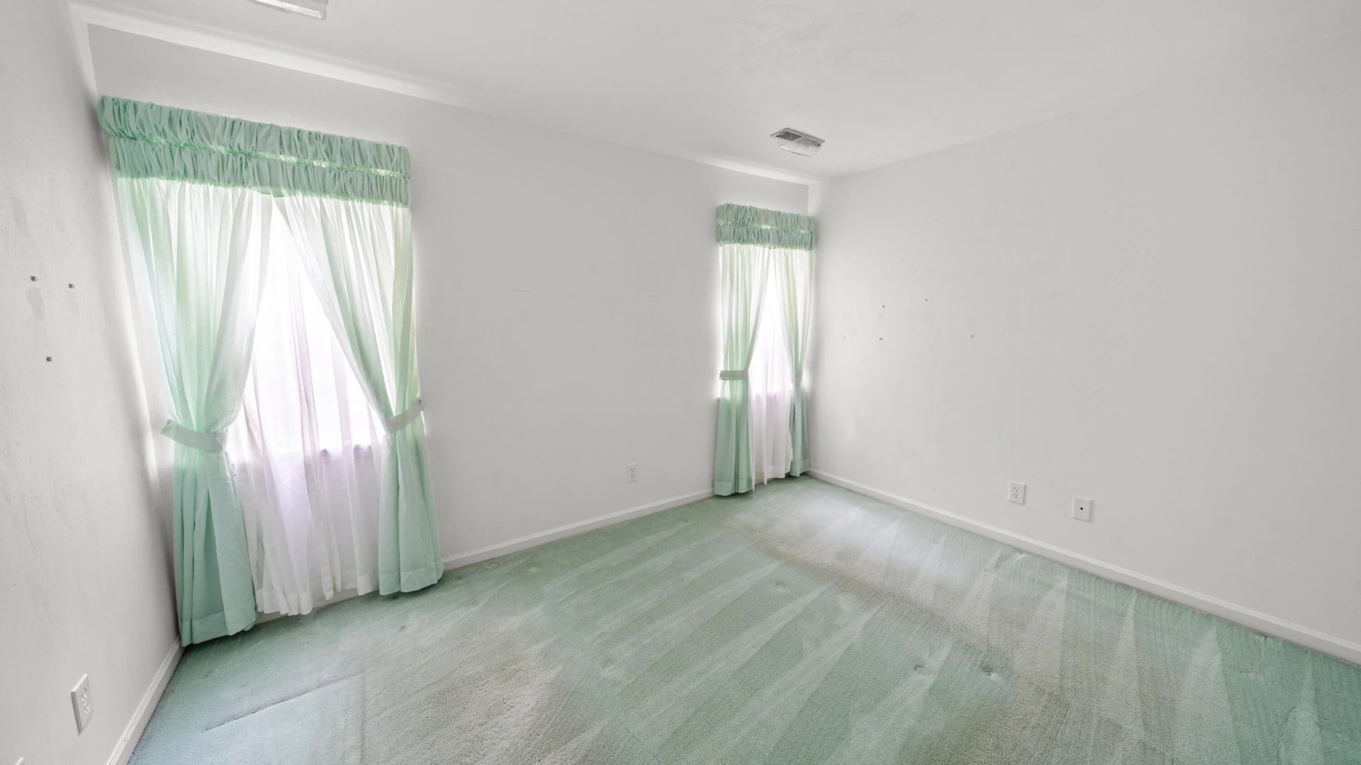 4397 Summerset DR - Photo 11