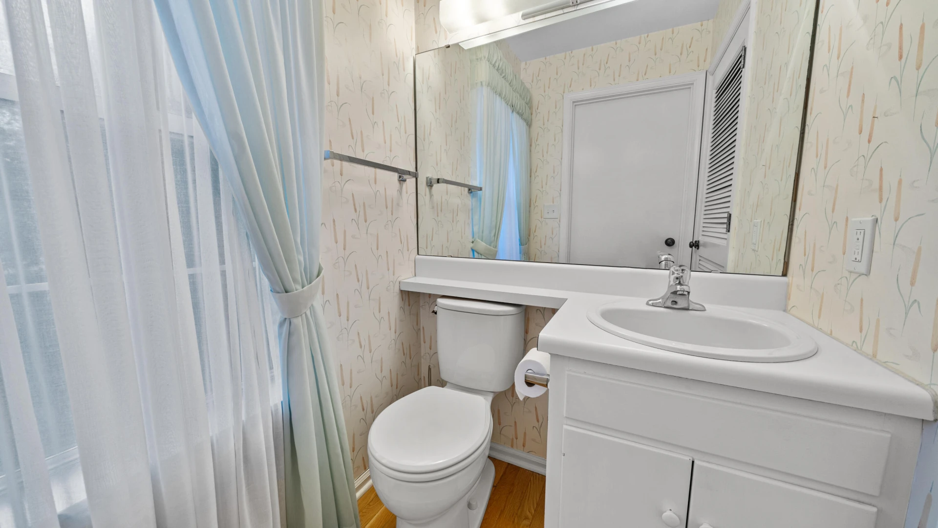 4397 Summerset DR - Photo 6