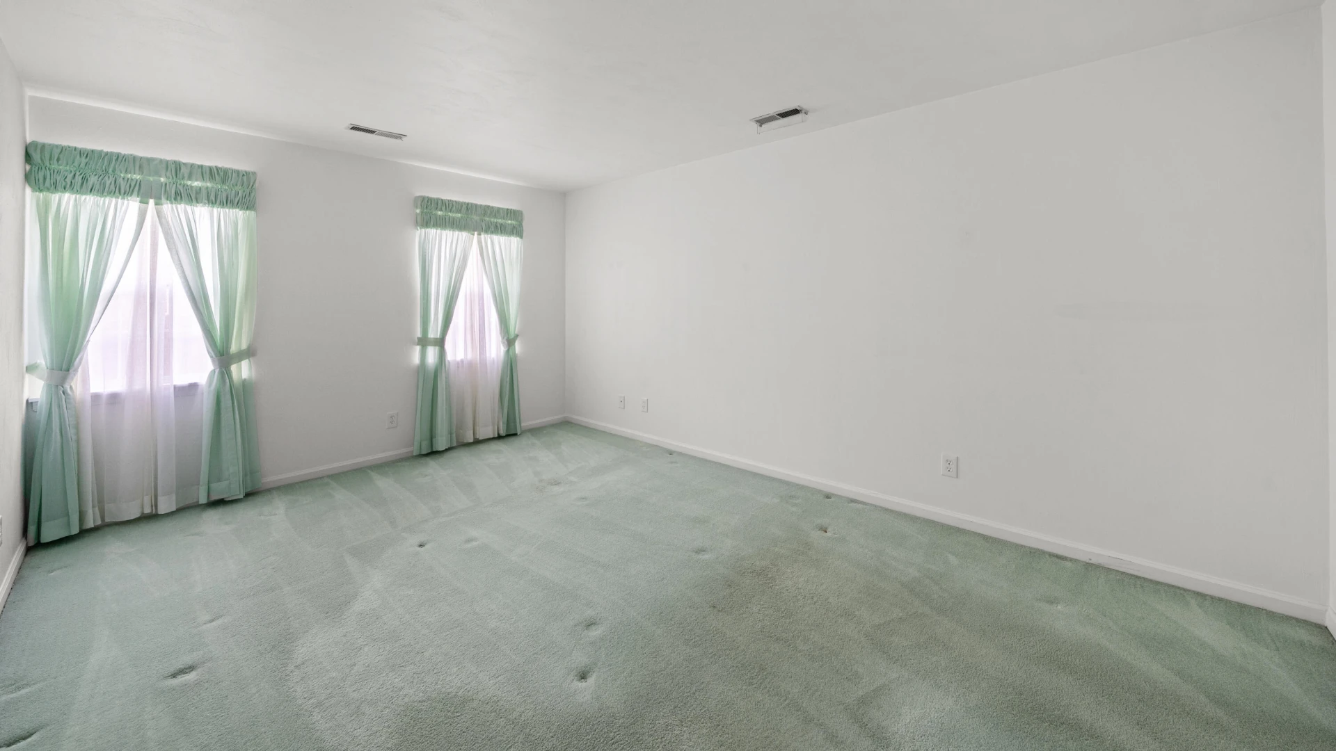 4397 Summerset DR - Photo 7