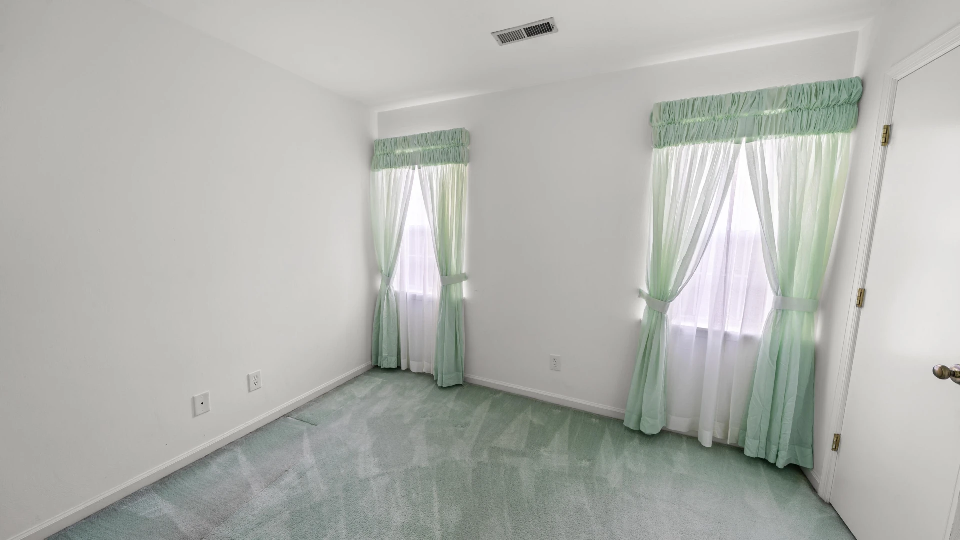 4397 Summerset DR - Photo 9