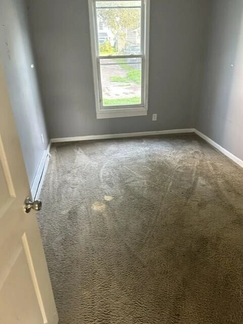 1007 Tazewell AVE SE - Photo 2