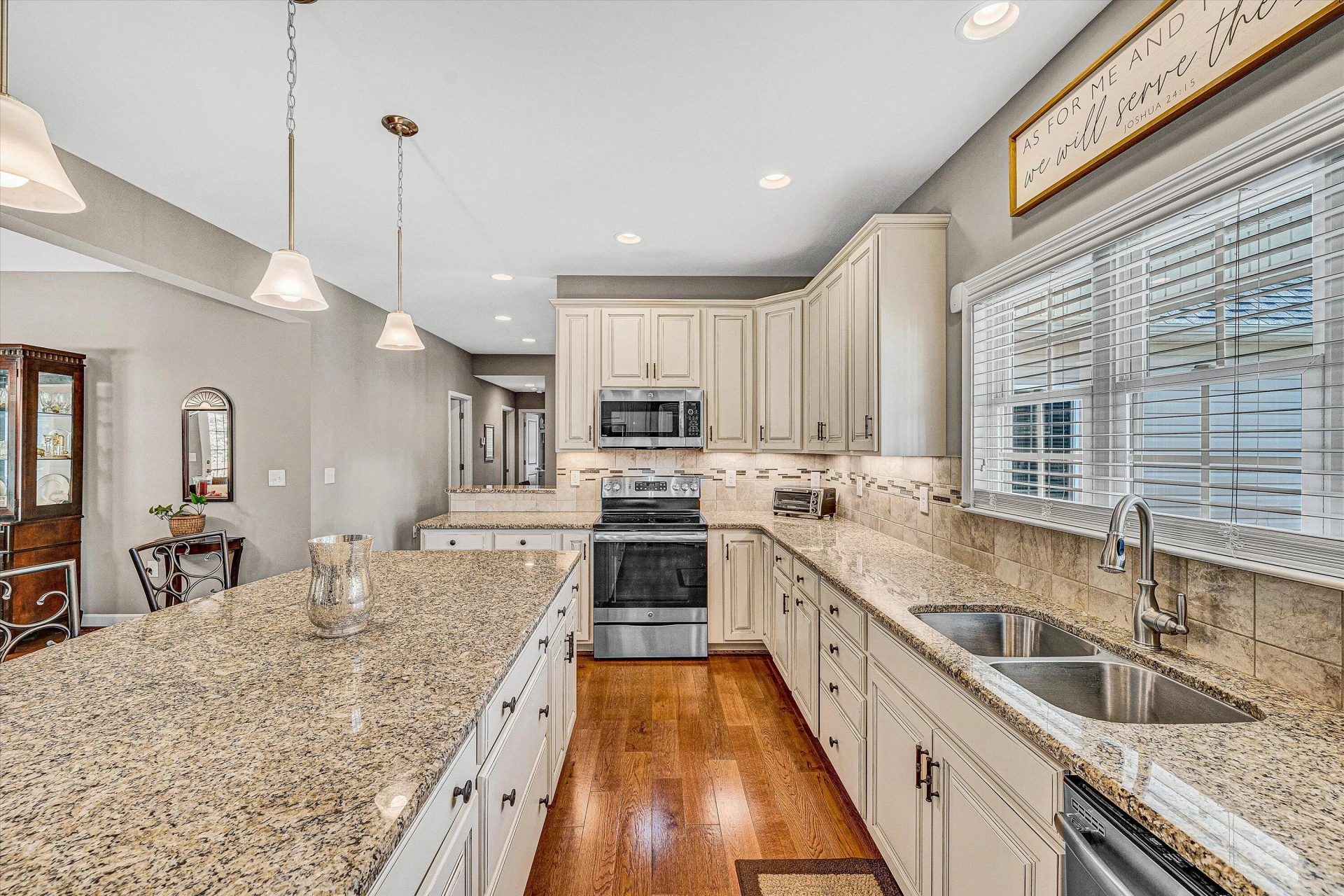 6540 Hidden Falls DR - Photo 19
