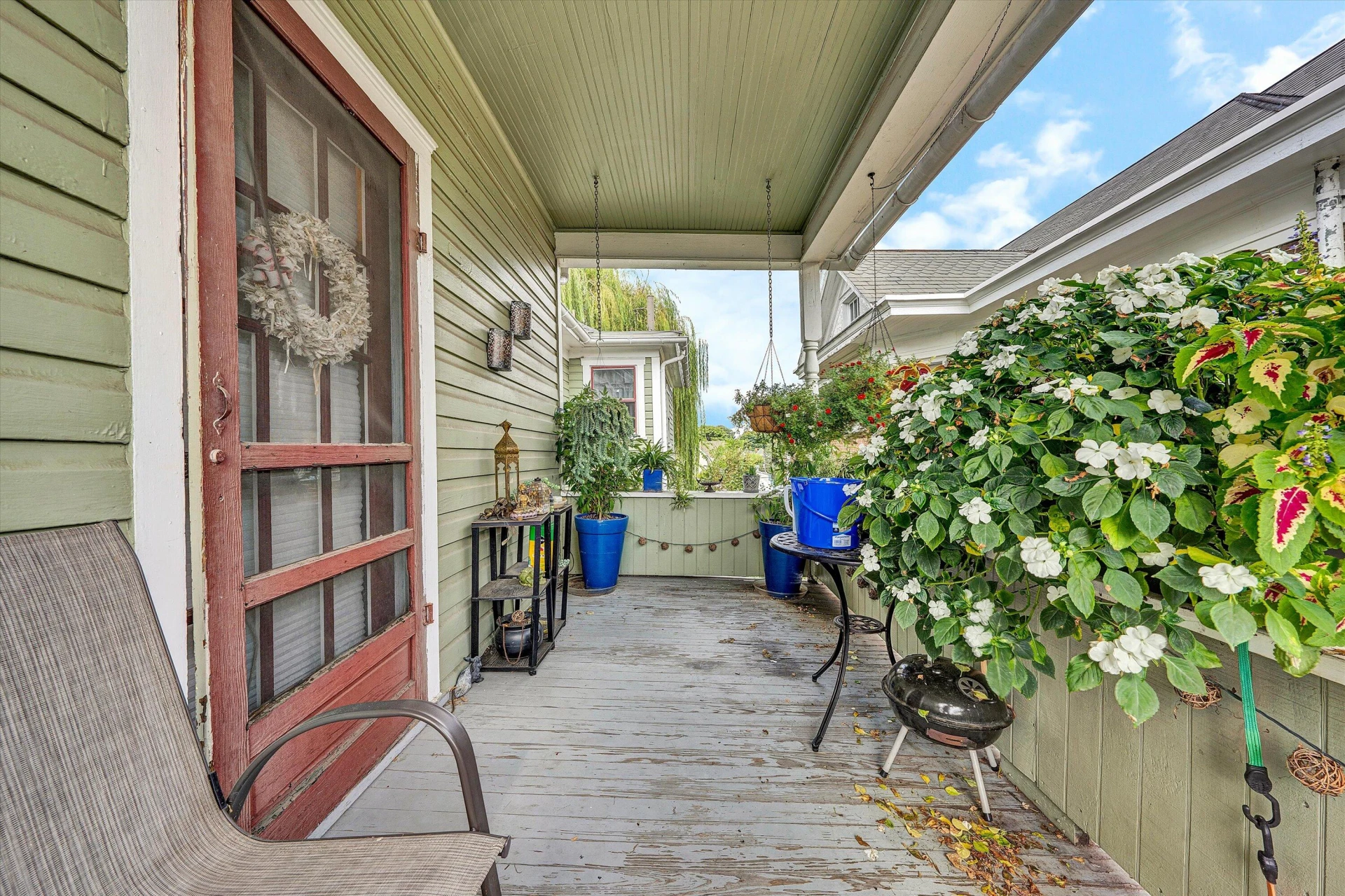 379 Walnut AVE SW - Photo 45