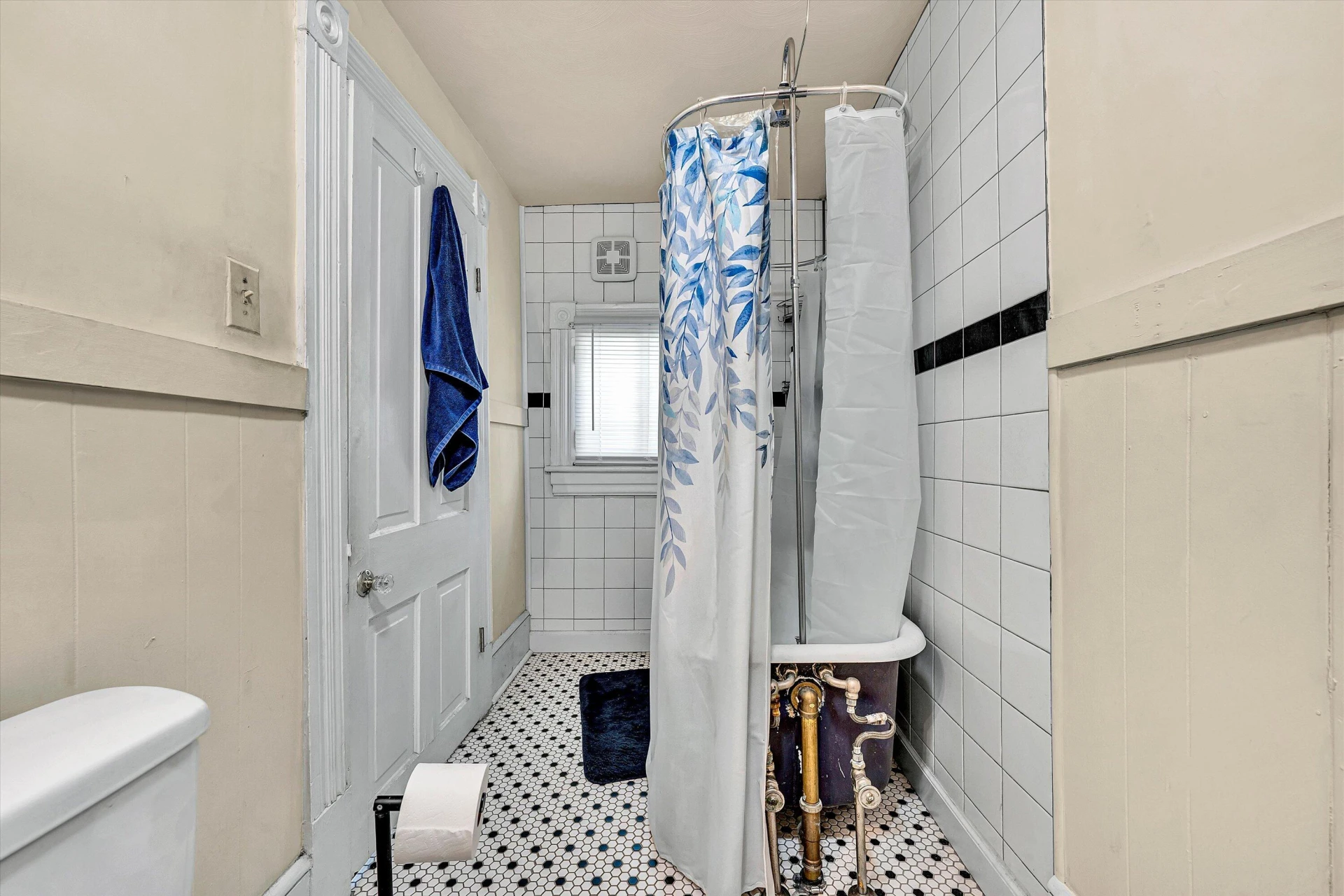 379 Walnut AVE SW - Photo 59