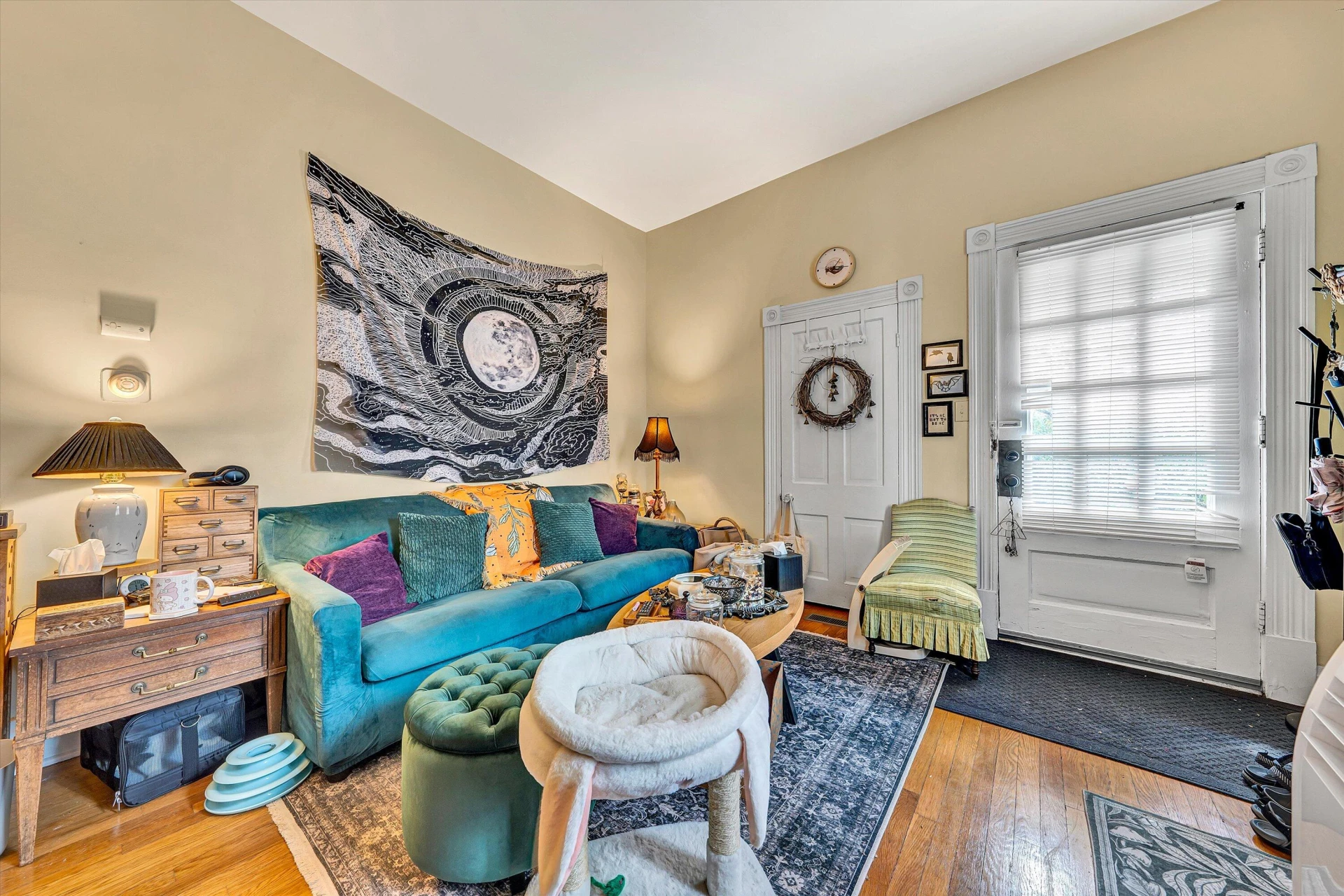 379 Walnut AVE SW - Photo 11