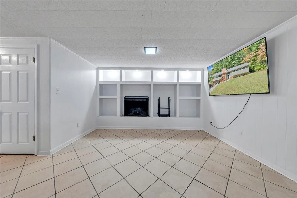 2801 Edgewood ST SW - Photo 28